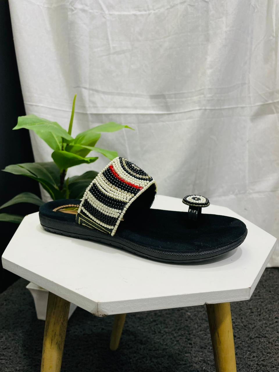Women Black Soft One Toe Flats