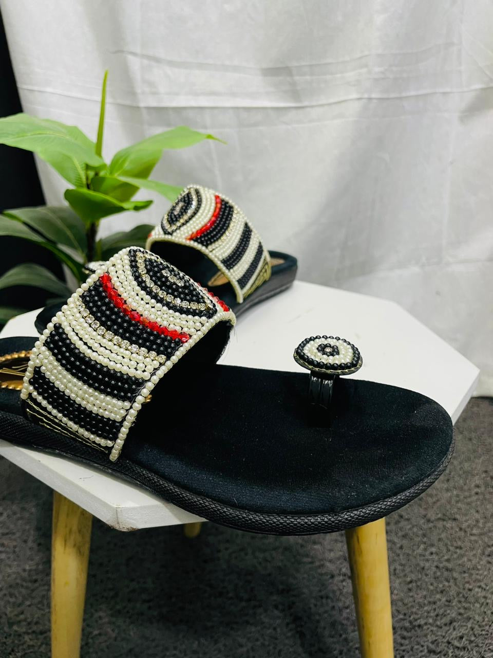 Women Black Soft One Toe Flats