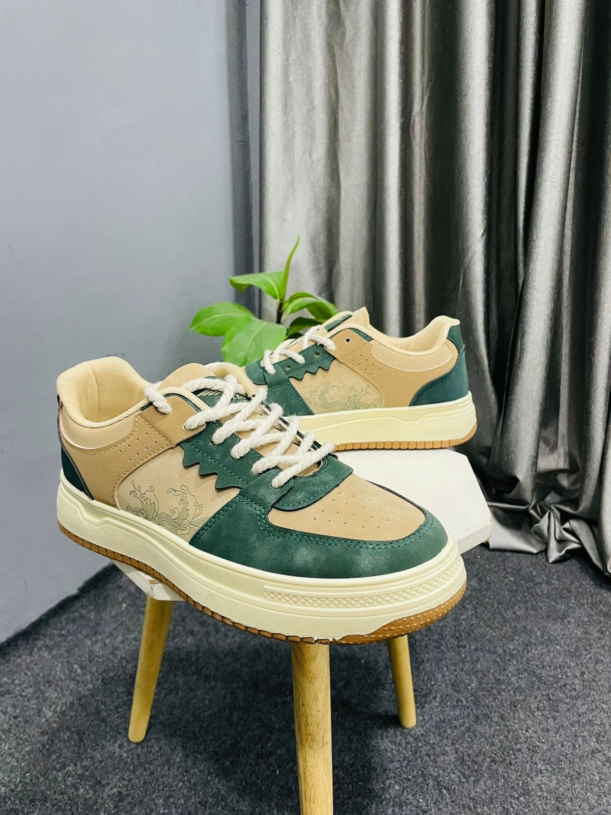Men's Tan & Green Fashion Sneakers - Low-Top Casual Shoes with Design