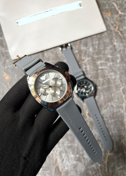 Executive Grey Dial Chronograph Watch - Comfortable Rubber Strap & Stainless Steel Case