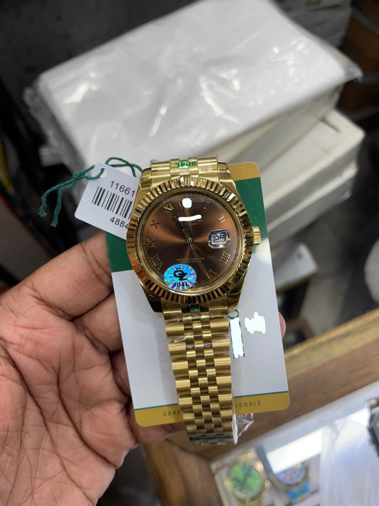 Executive Gold Day-Date Watch - Iconic Design with Fluted Bezel and Jubilee Strap