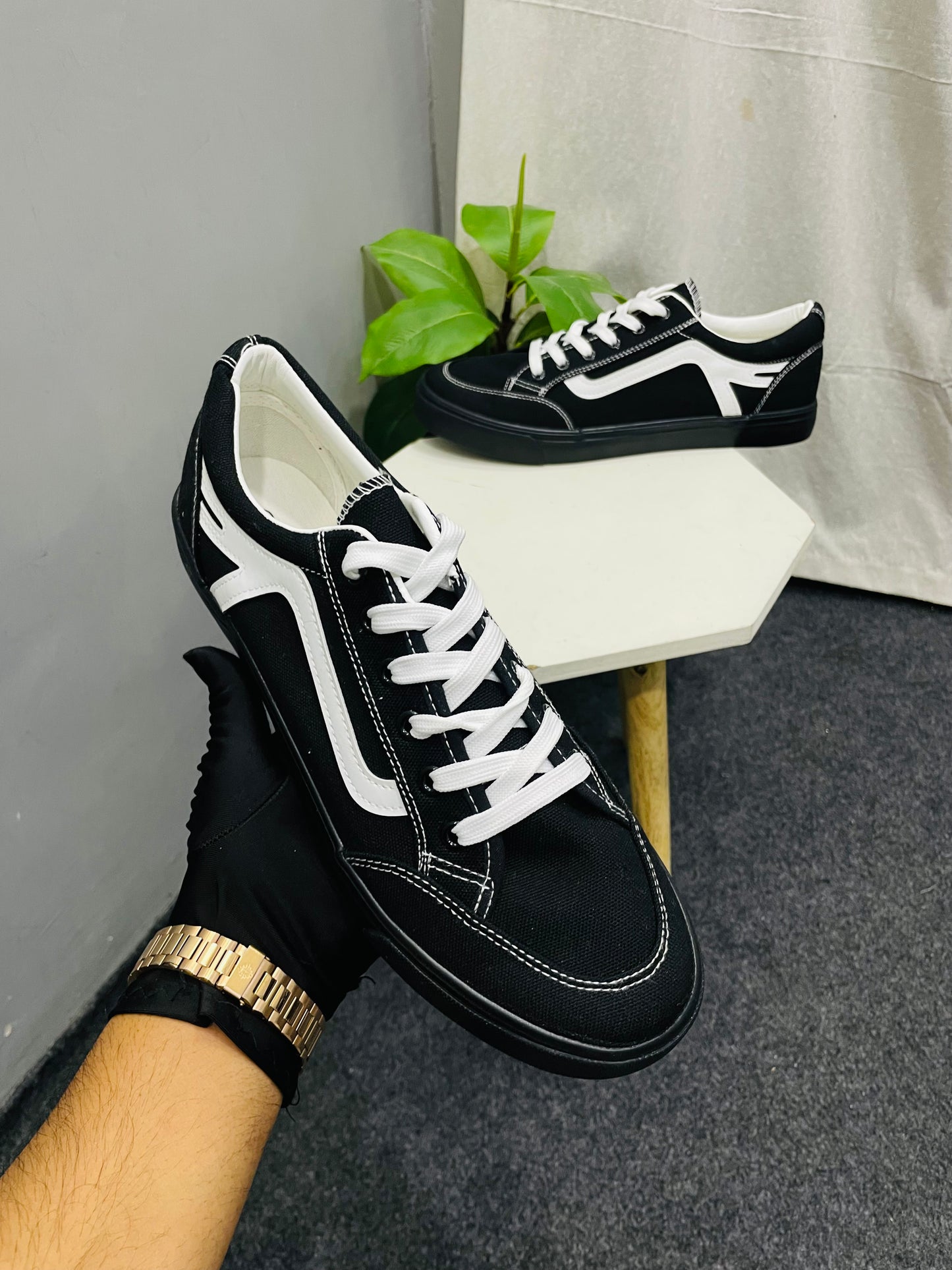 Full Black Flat Sole Canvas Sneakers