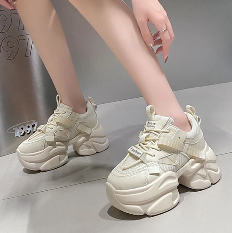 Sporty Chunky Sneakers For Women, Letter Graphic Lace-up Front Sneakers