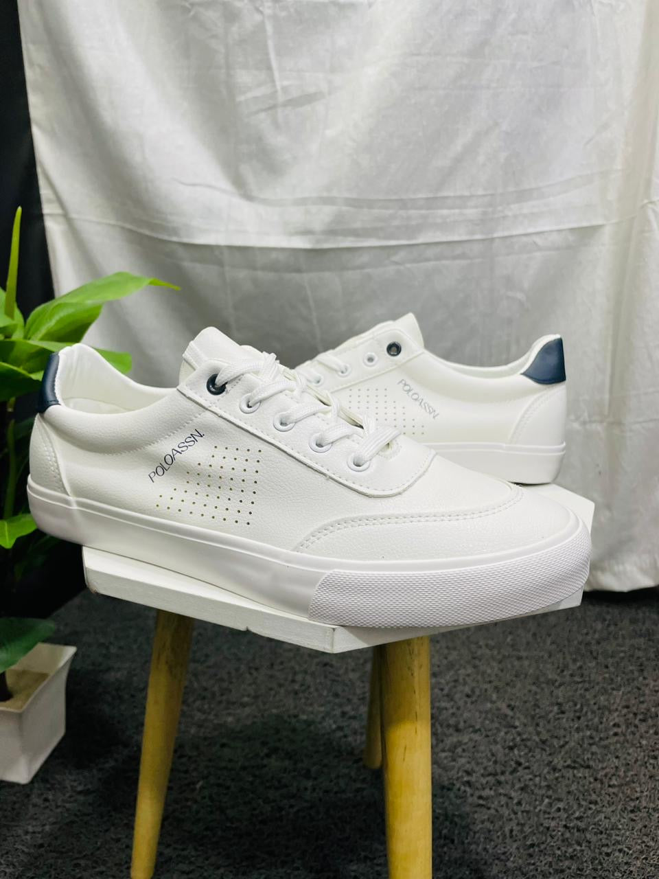 Men’s White Sneakers Shoes For Men