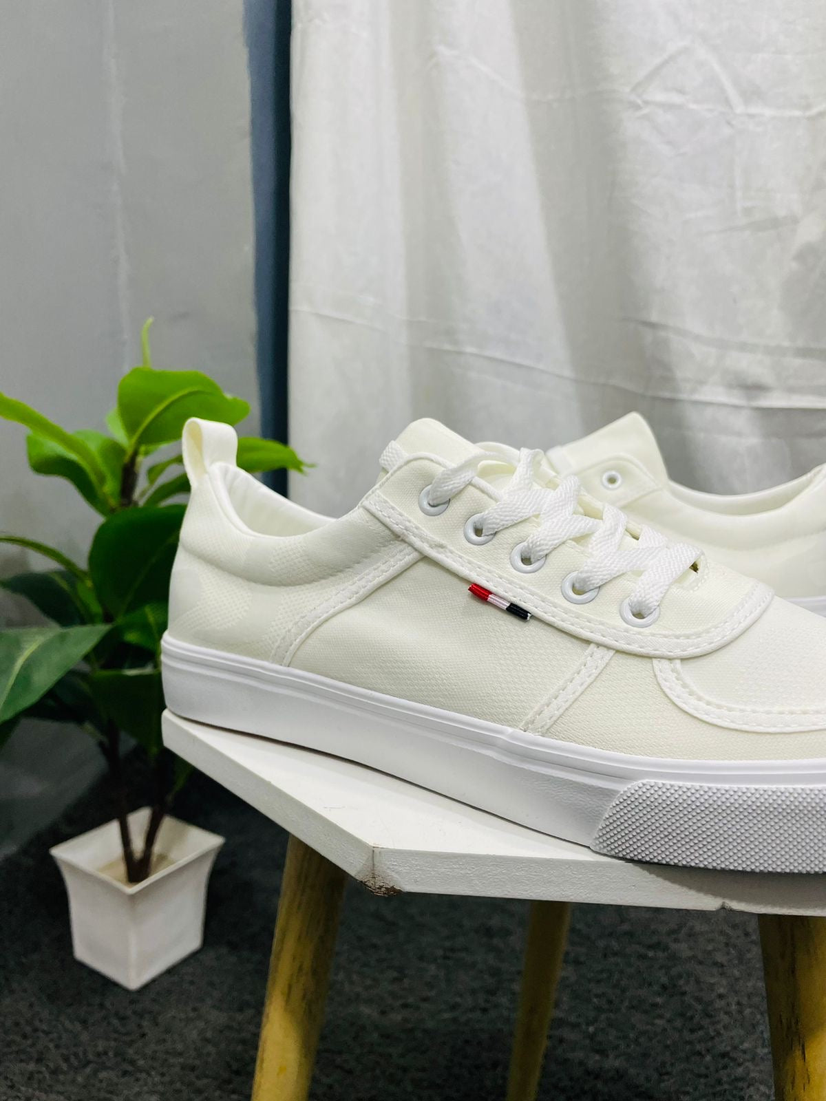 Men’s White Flat Sole Canvas Sneakers