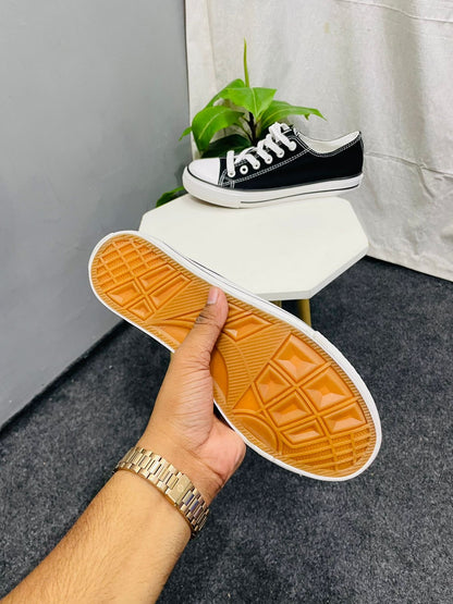 Men’s Imported Canvas Sneakers 

Sneakers