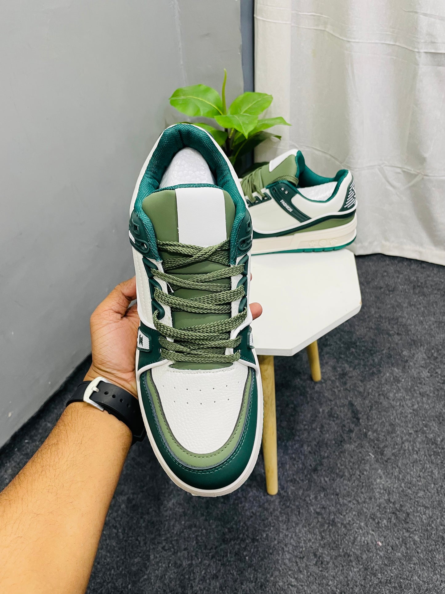 Men’s Trendy White & Green Street Style Sneakers