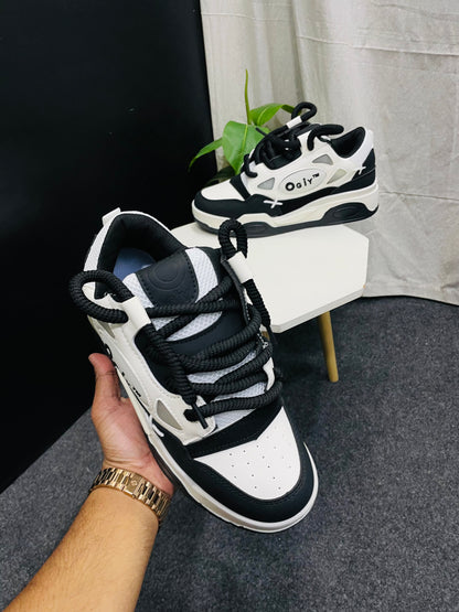 Ogiy™ Black and White Chunky Sole Sneakers – Modern and Stylish