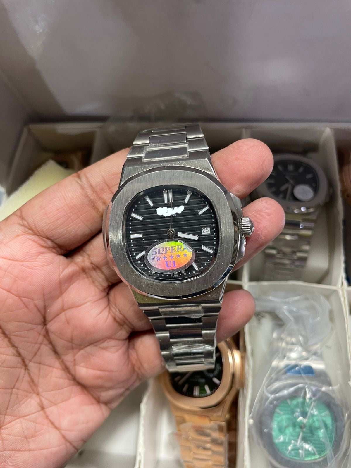 Men's Octagonal Luxury Sports Watch - Integrated Metal Bracelet & Striped Dial