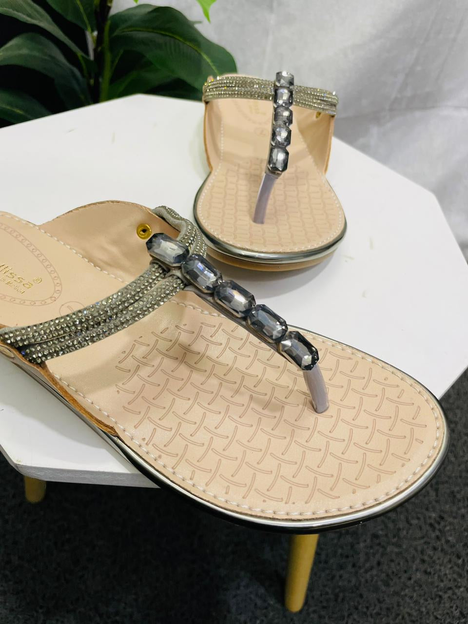 Rhinestone Decor Toe Ring Sandals