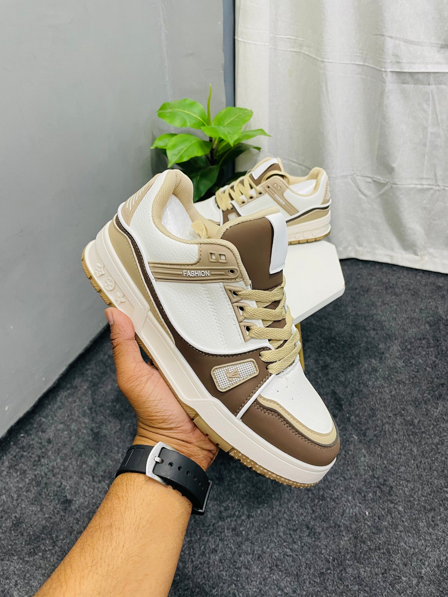 Men’s Trendy White & Brown Street Style Sneakers