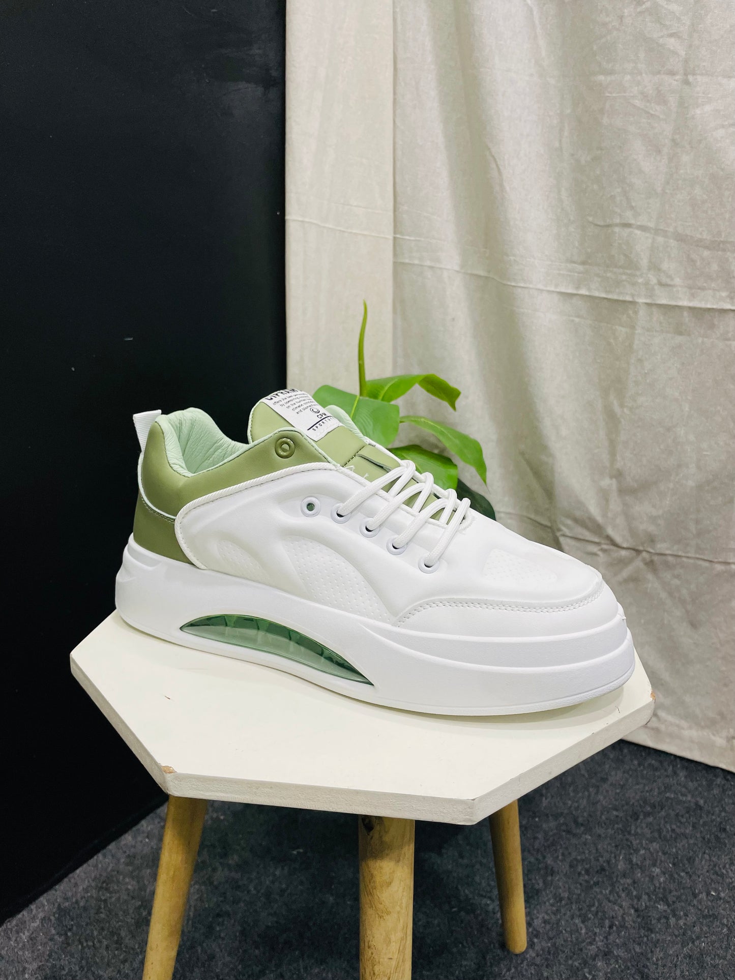 White Sneakers with Green Accents – Modern Comfort and Style