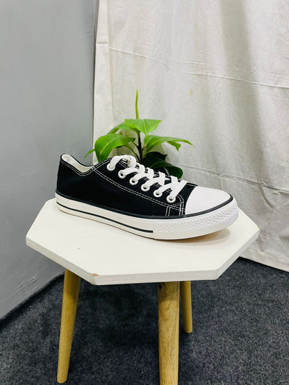 Men’s Imported Canvas Sneakers 

Sneakers