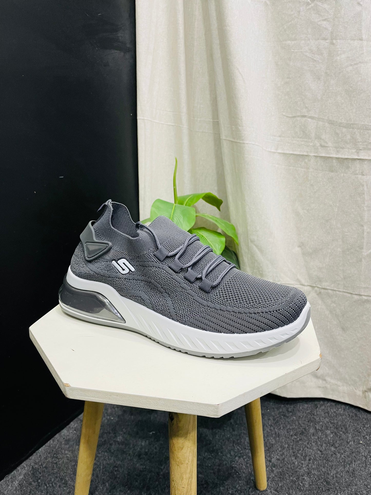 Gray Knit Athletic Sneakers with White Sole – Branded Baba