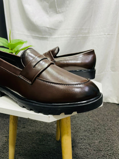 Penny Chunky Semi Formal
BrownLoafers For Men’s